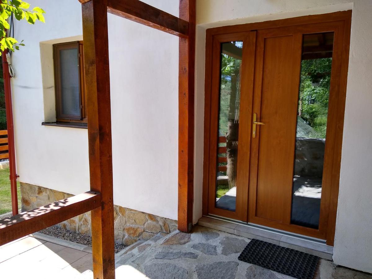 New And Comfortable Two Bedroom House Garana Exterior photo